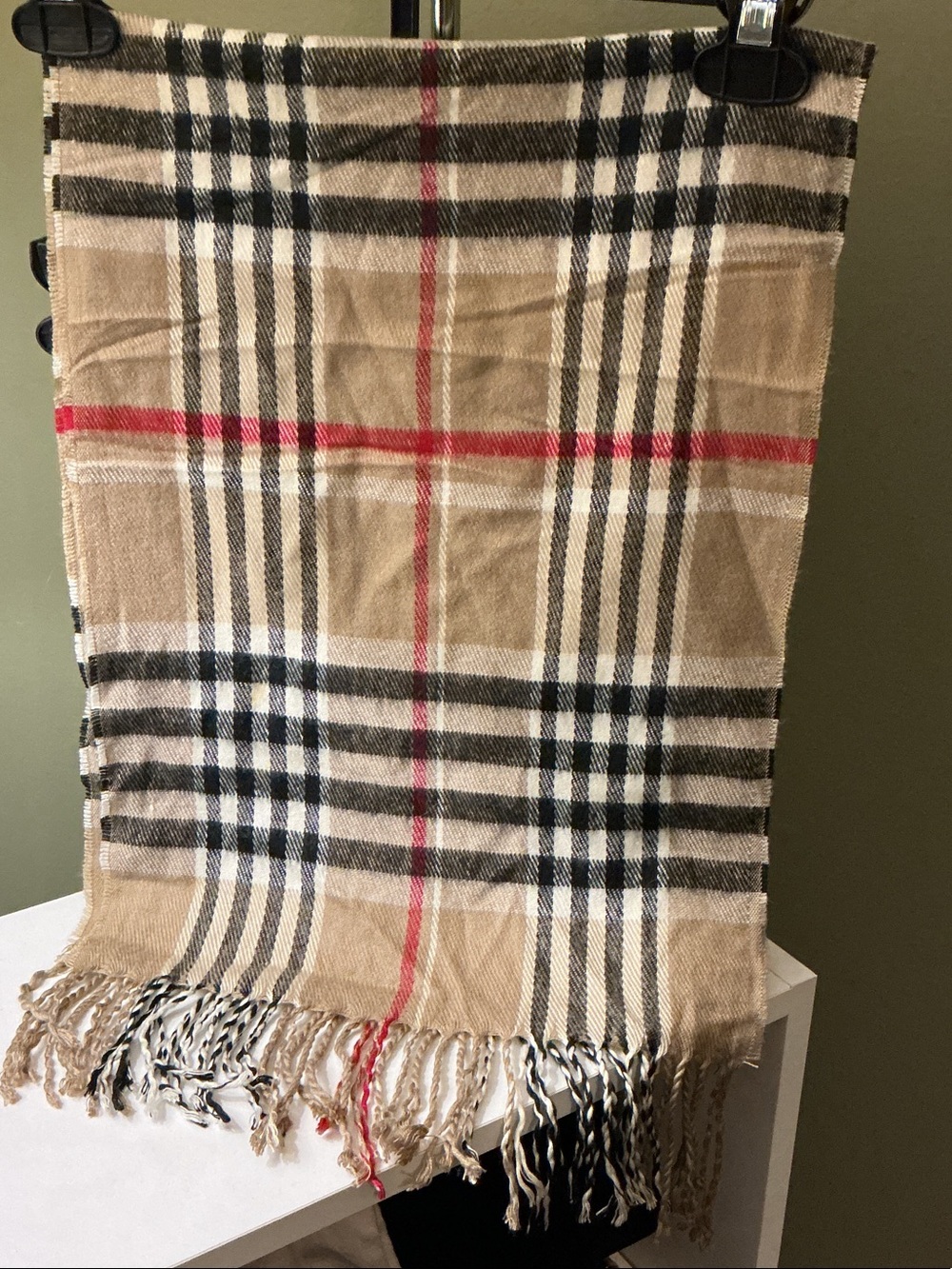 Classic Designer Look Plaid Fringe Scarf in Tan Black White Red